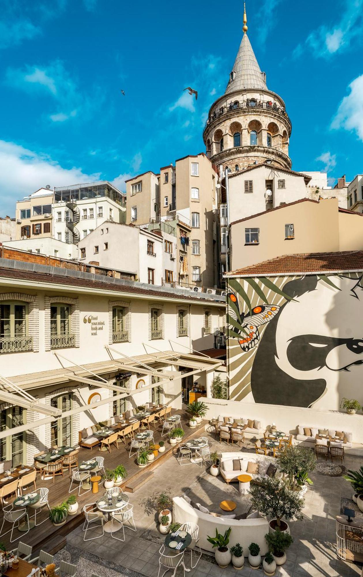 Ecole St. Pierre Hotel Istanbul Exterior photo
